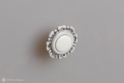 FB033 Мебельная ручка-кнопка, серебро прованс с белой вставкой