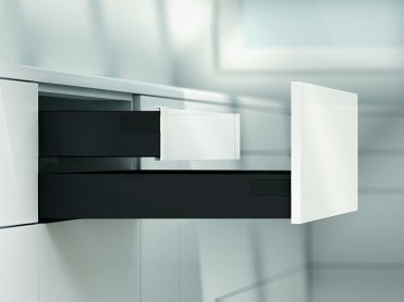 Внутренний ящик TANDEMBOX antaro с TIP-ON BLUMOTION (высота М 98,5, глубина 450 мм, вес ящика от 10 до 30 кг), черный