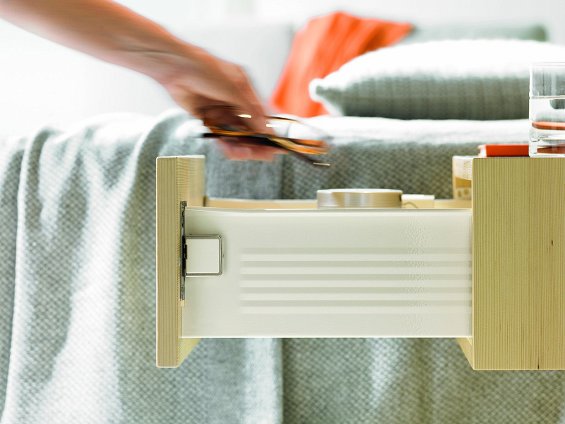 Ящик METABOX (высота К 118, глубина 400 мм) кремовый