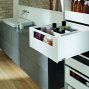 Внутренний ящик LEGRABOX pure TIP-ON BLUMOTION (высота C 177, глубина 400 мм, до 40 кг), белый шелк